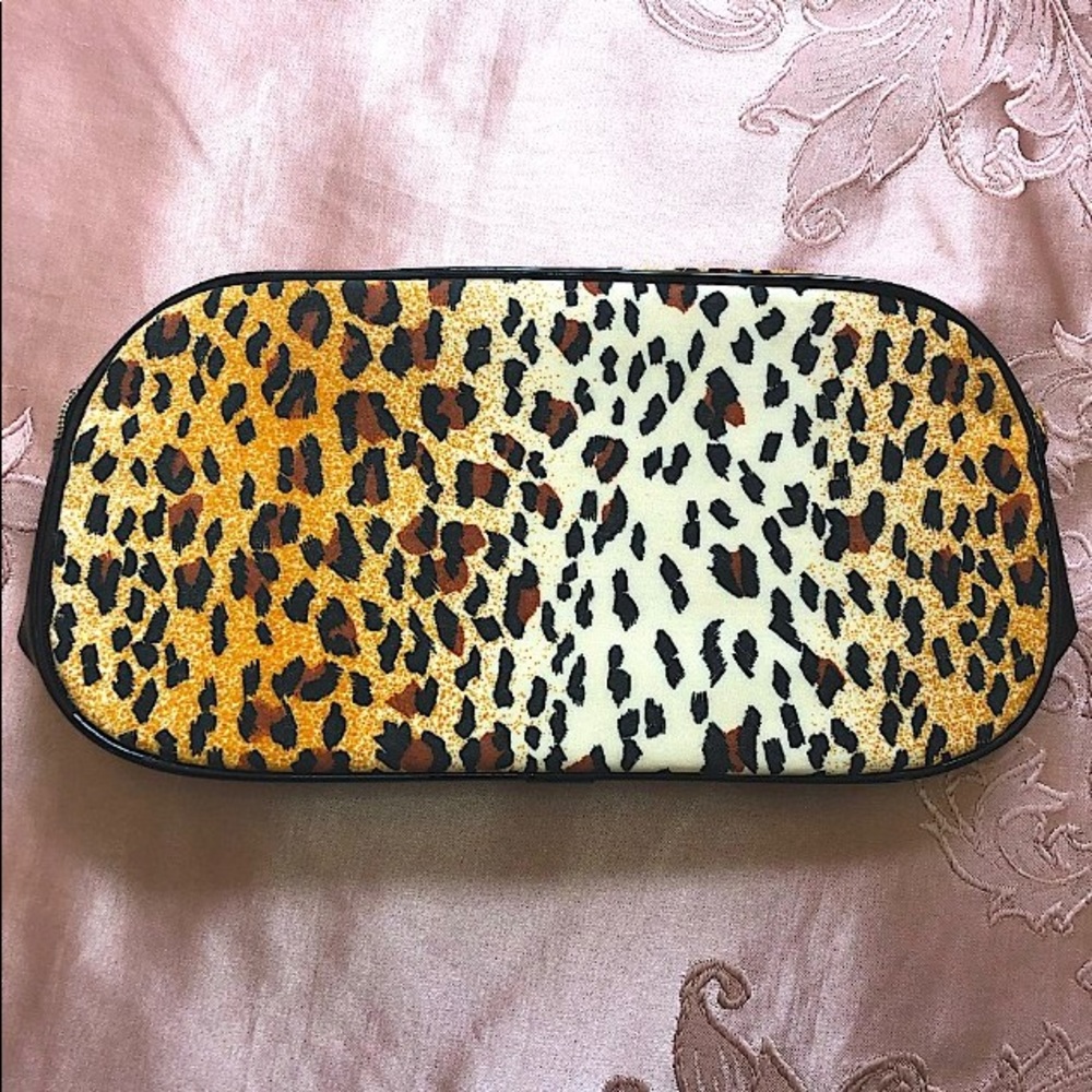 Lancôme Cheetah Make-Up Case